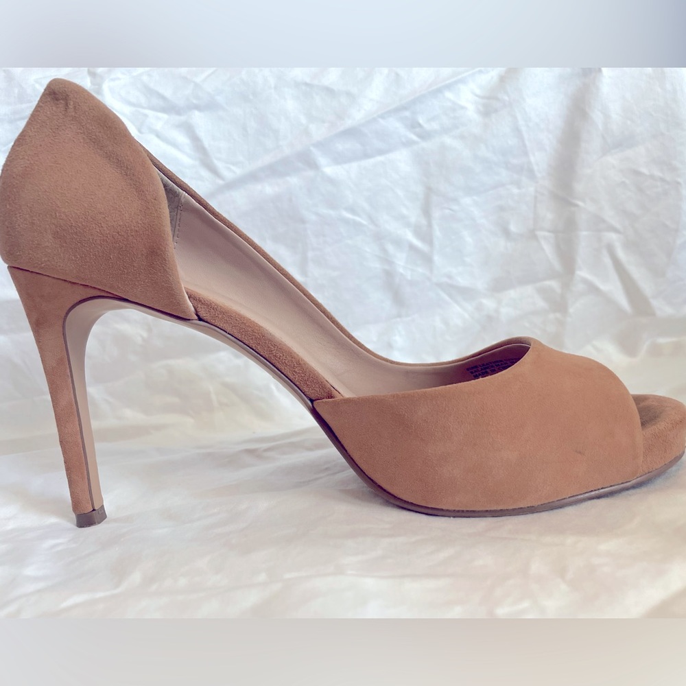 Charles David d’orsay suede pump